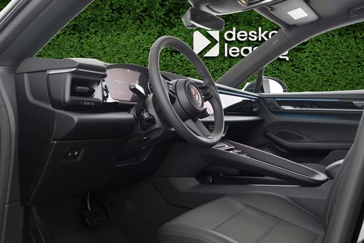 undefined Porsche Macan 4 fra 2025 set indefra