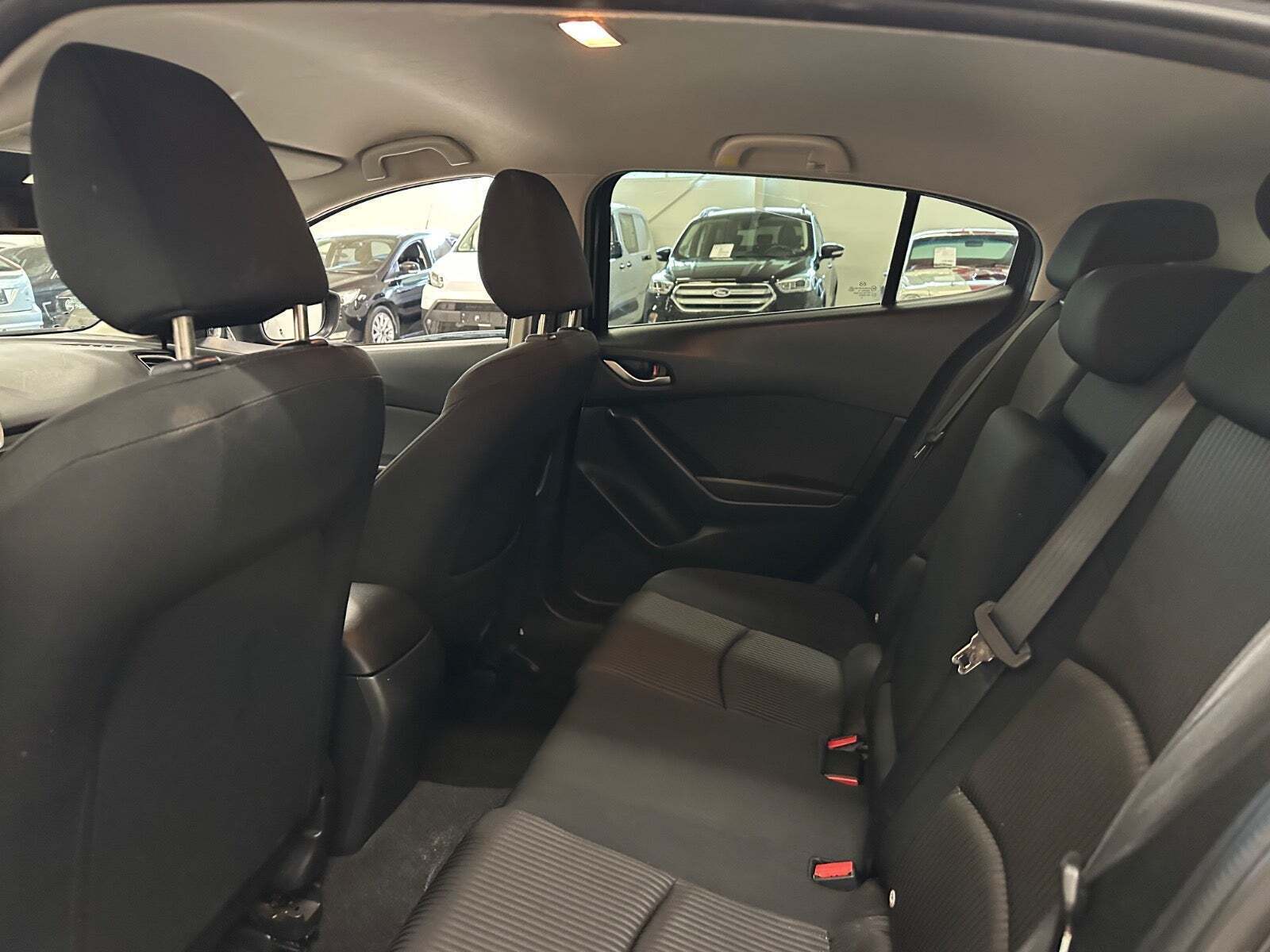 Sort Mazda 3 fra 2017