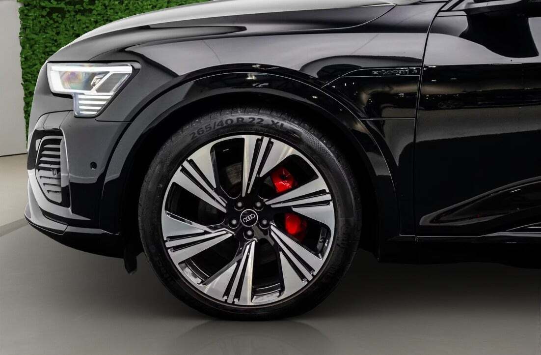 undefined Audi Q8 e-tron fra 2023