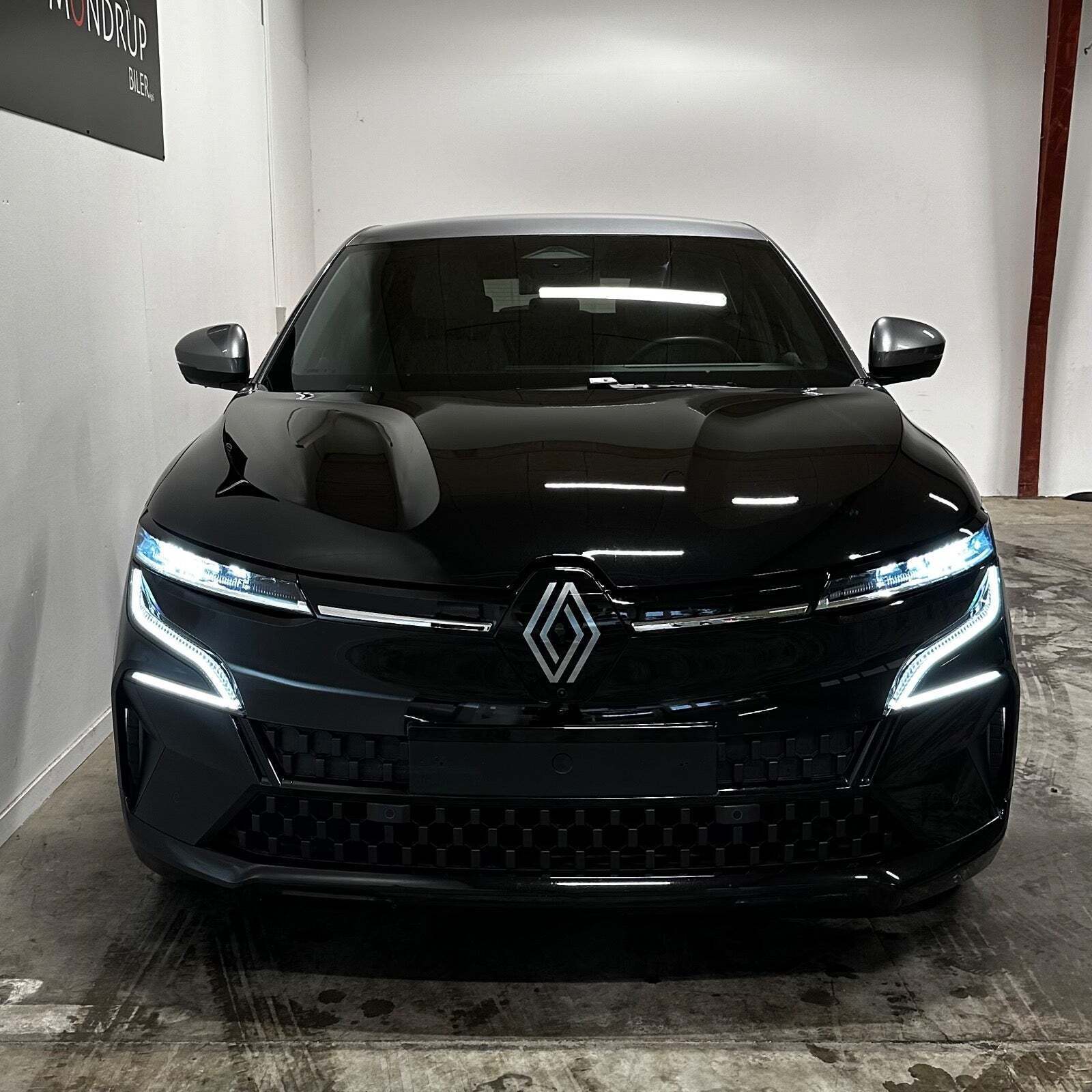 Sort Renault Megane E-Tech fra 2022