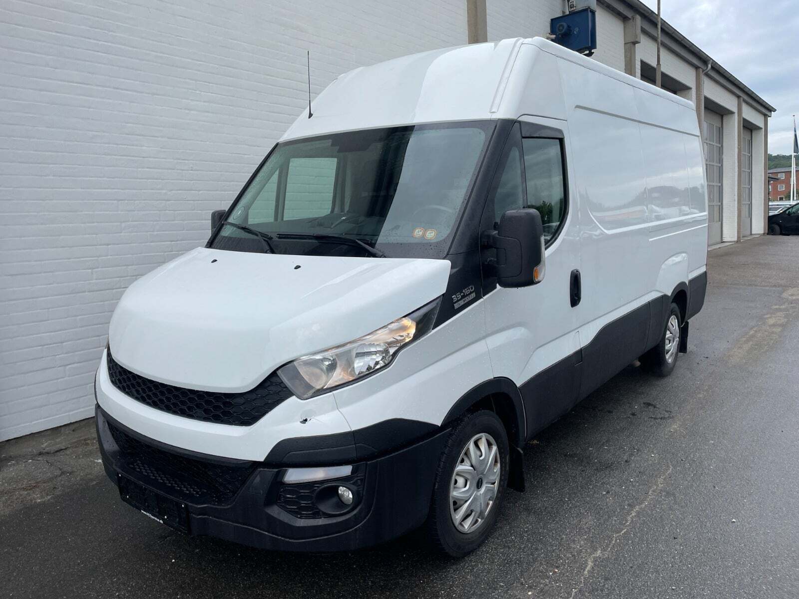 undefined Iveco Daily fra 2017
