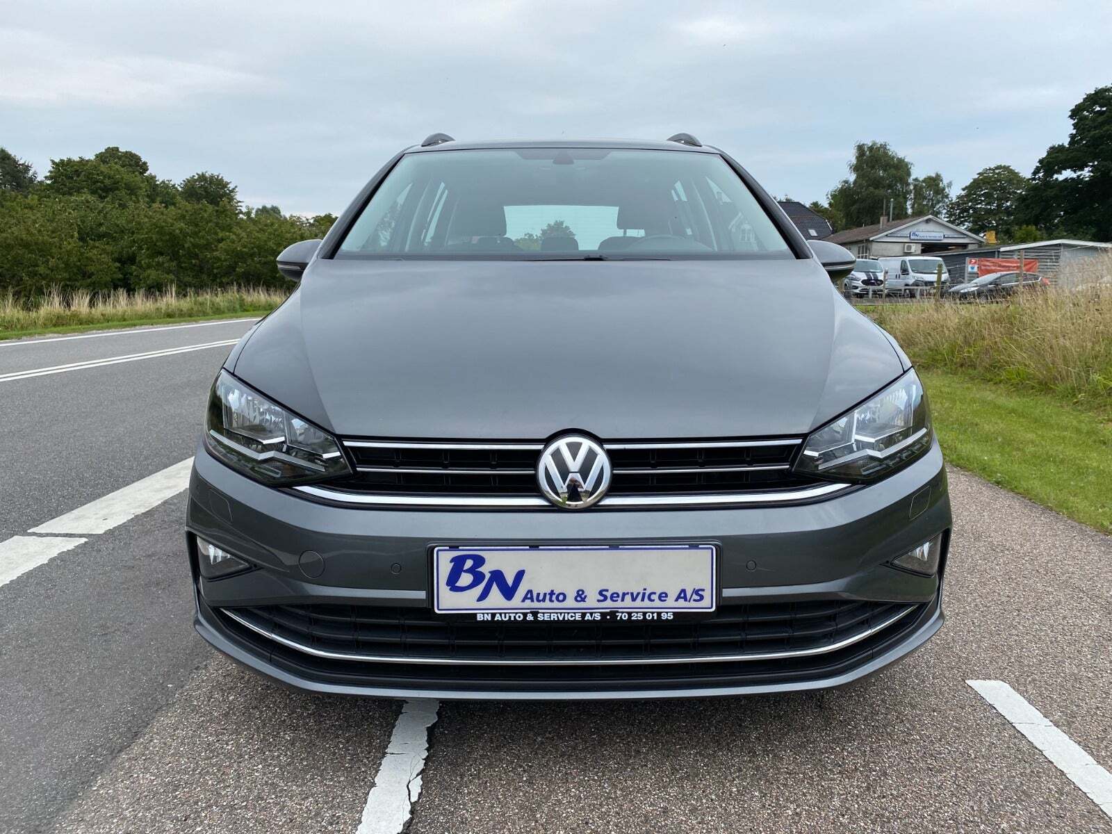 undefined VW Golf Sportsvan fra 2018 set udefra