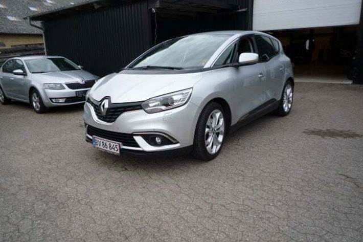 undefined Renault Scenic IV fra 2017 set udefra