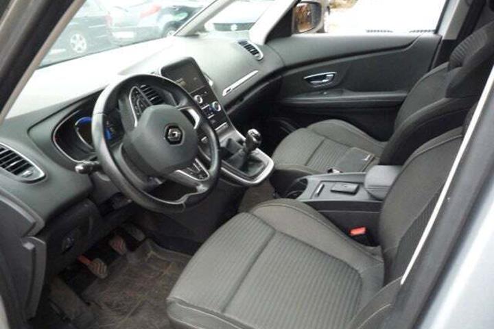 undefined Renault Scenic IV fra 2017 set indefra