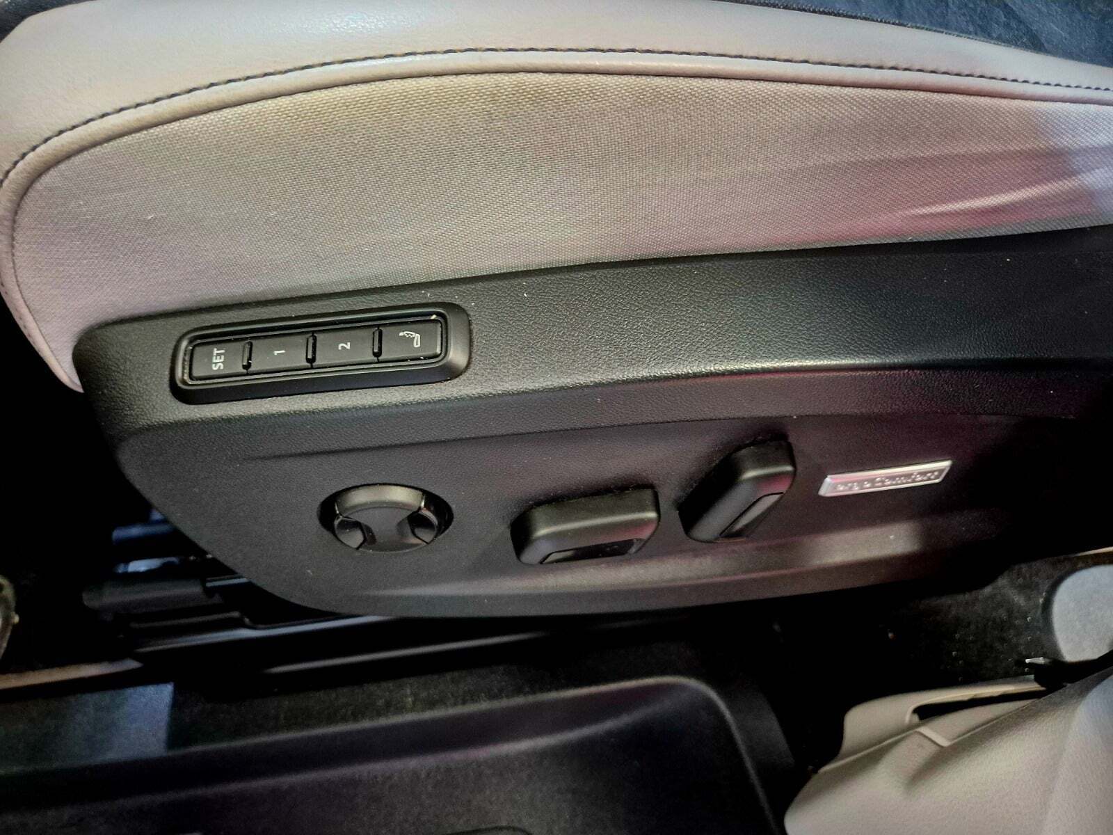 Blå VW ID.Buzz fra 2023