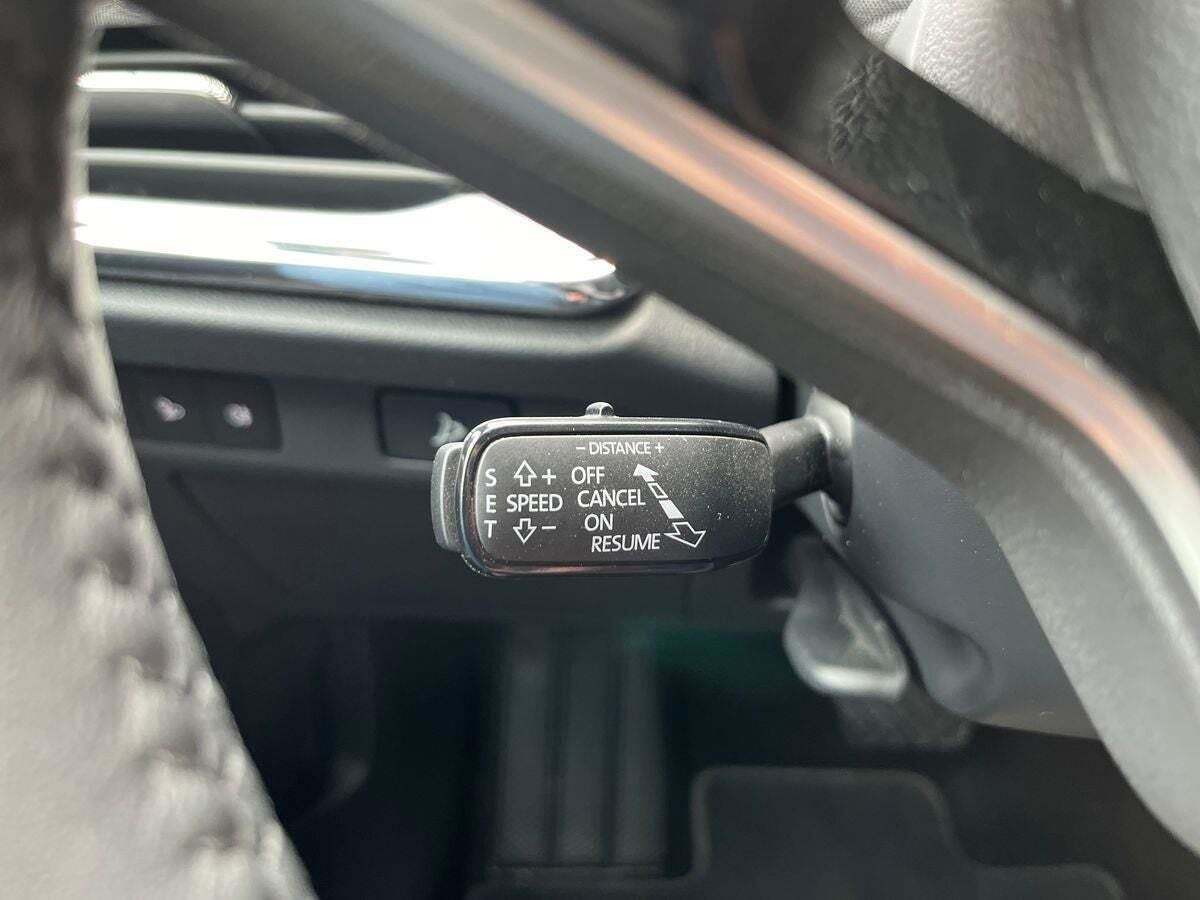 Sort Skoda Enyaq fra 2024