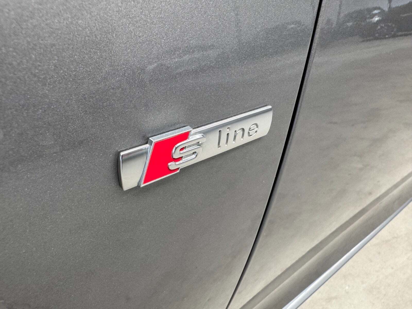 Grå Audi A5 fra 2016