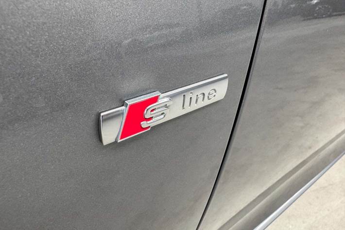 Grå Audi A5 fra 2016