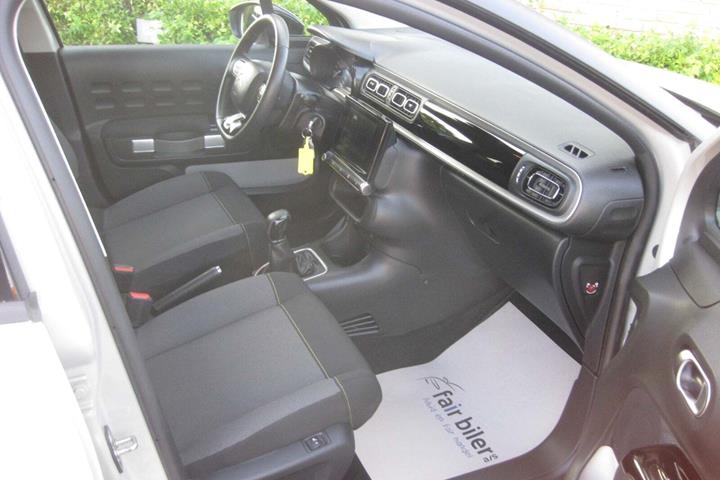 Beige Citroën C3 fra 2021