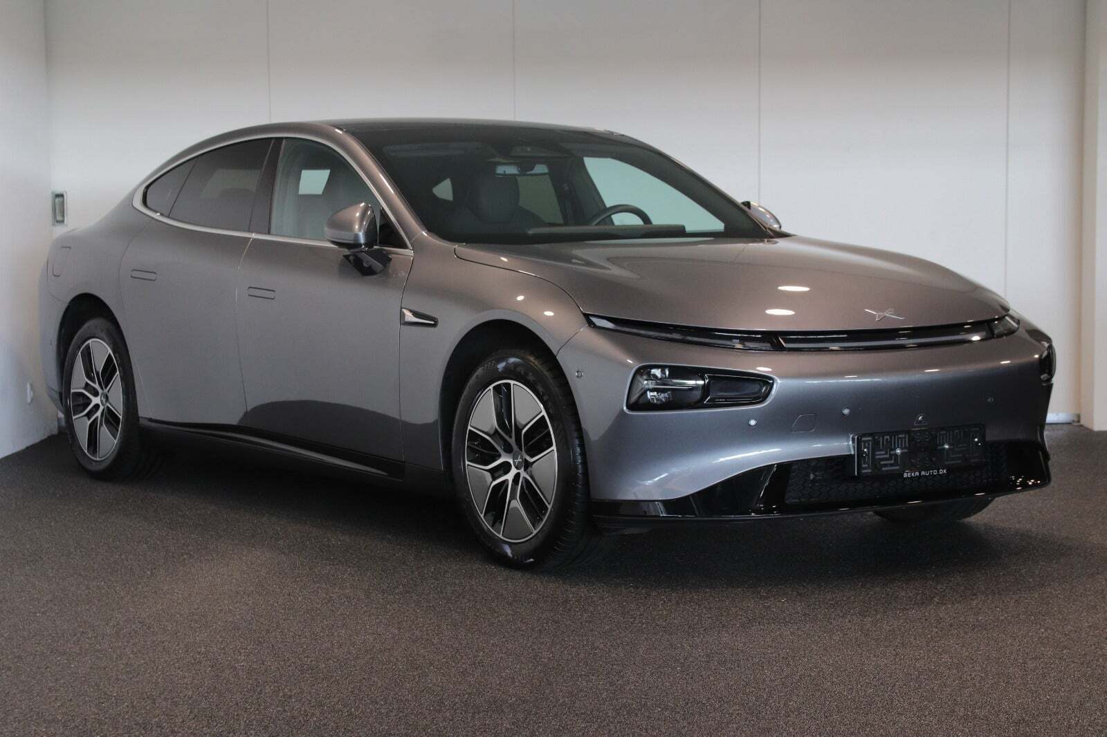 XPeng P7