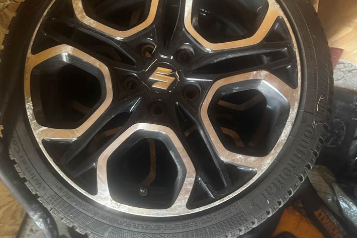 Grå Suzuki Swift fra 2020