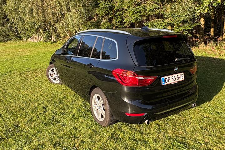 Sort BMW 2-Serie fra 2016