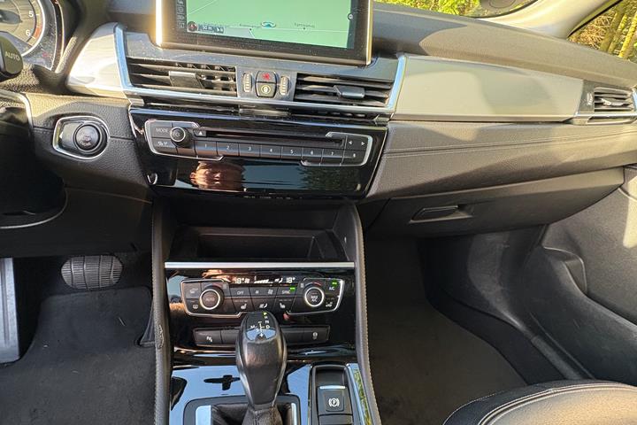Sort BMW 2-Serie fra 2016