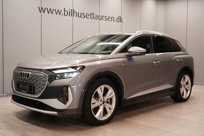 Grå Audi Q4 e-tron fra 2024 set udefra