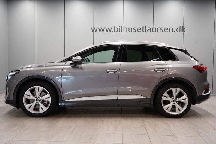 Grå Audi Q4 e-tron fra 2024