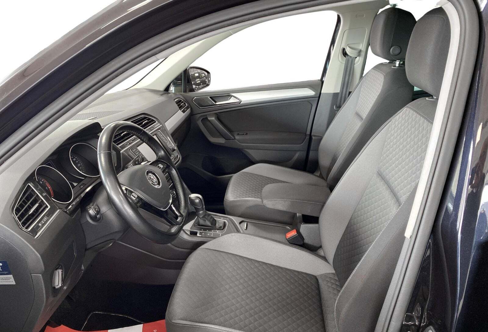 Sort VW Tiguan fra 2017