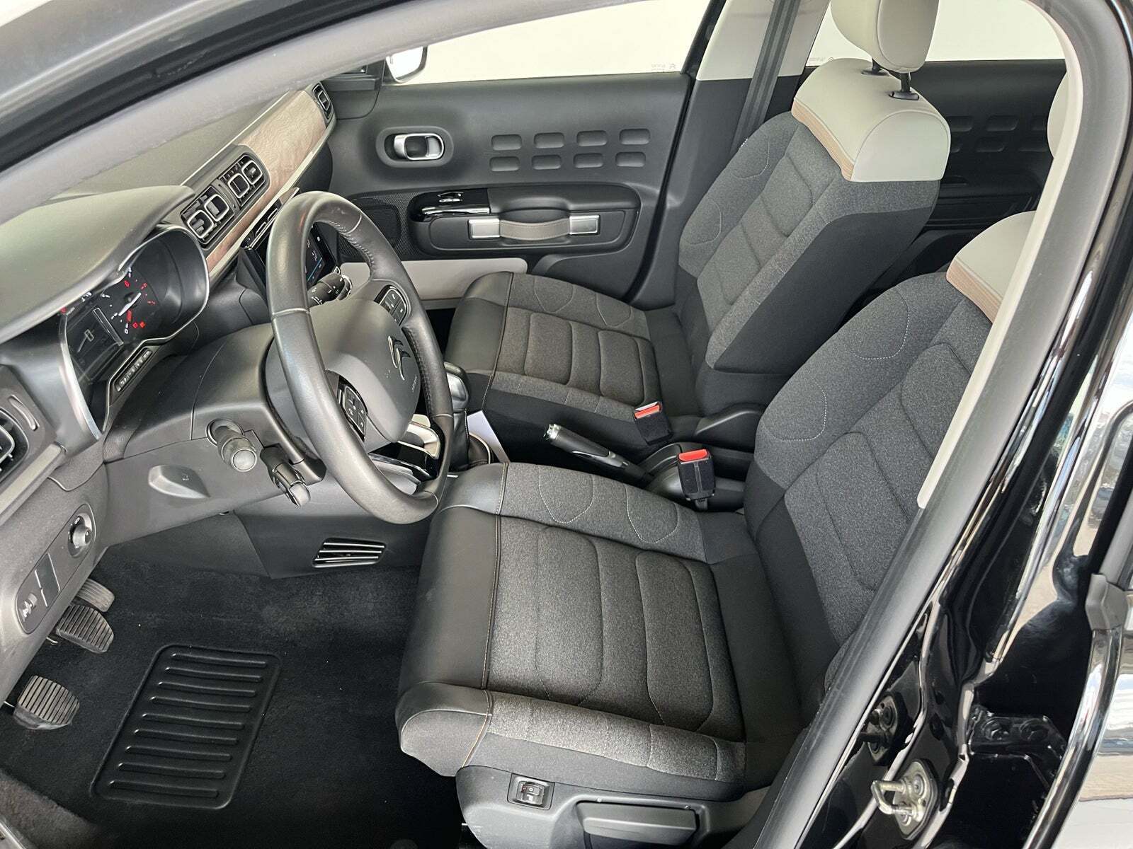 Citroën C3 1,2 PureTech 83 Shine Sport