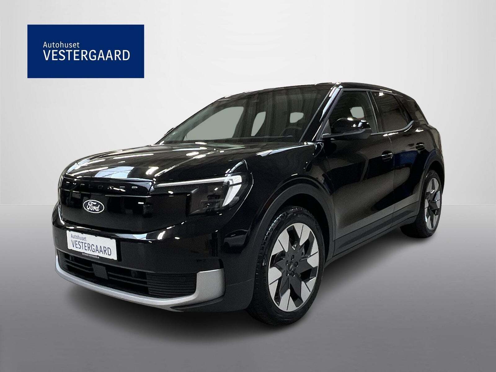 Ford Explorer 82 Premium Extended Range