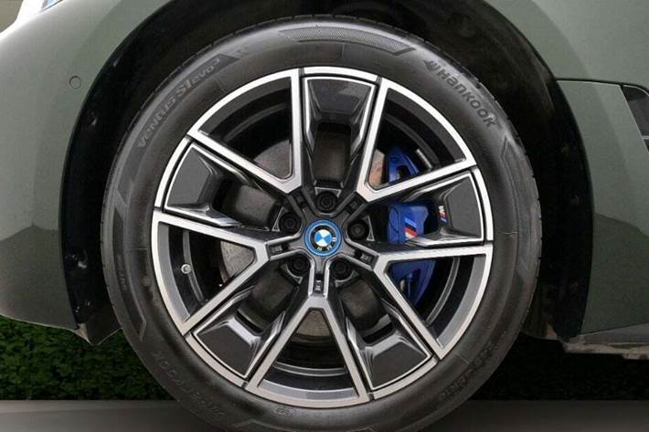 undefined BMW i4 fra 2024