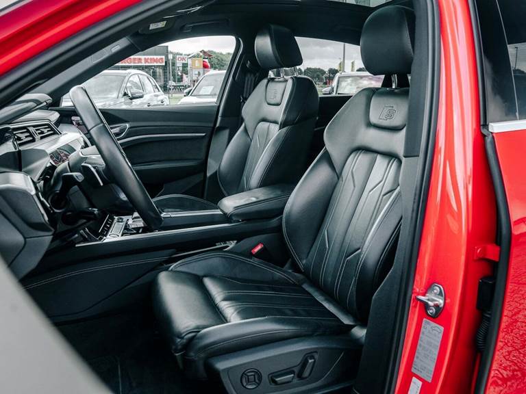 Audi e-tron 55 S-line Prestige Sportback quattro