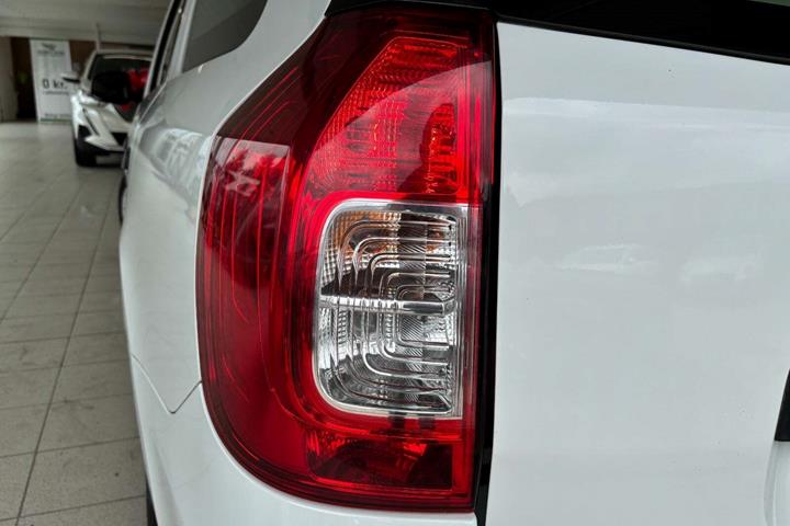 Hvid Dacia Logan fra 2014