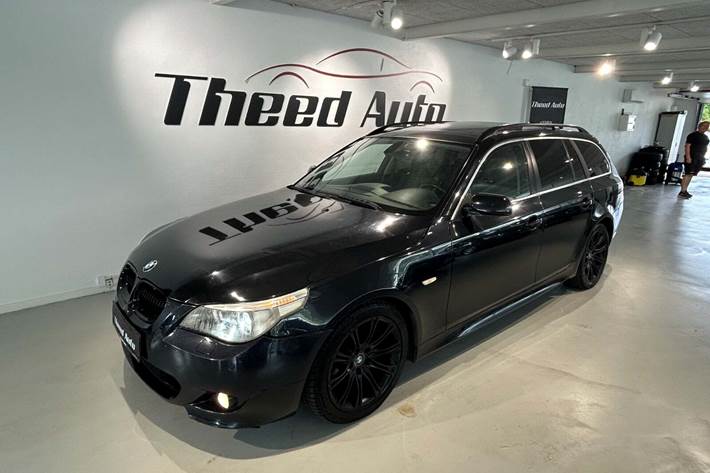 Sort BMW 530d fra 2004