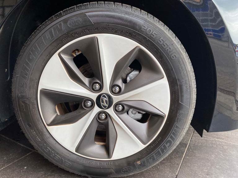 Hyundai Ioniq 30 EV Trend