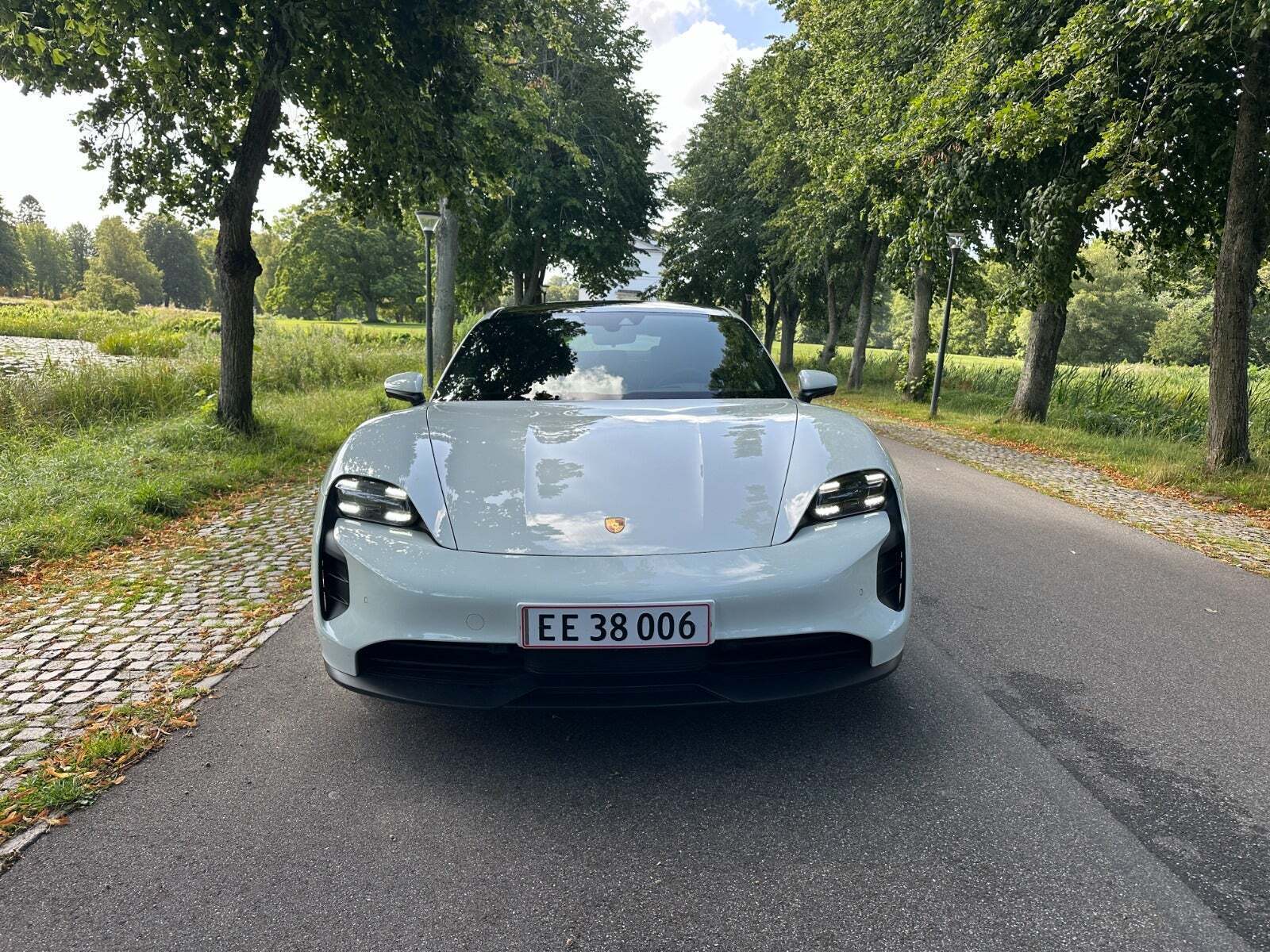 Porsche Taycan Performance+