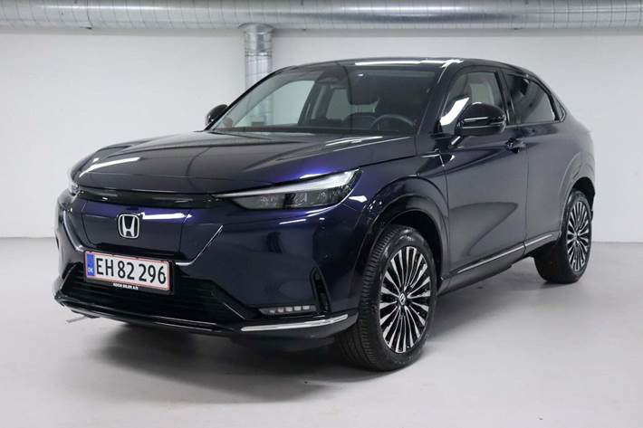 Blå Honda e:Ny1 fra 2024 set udefra