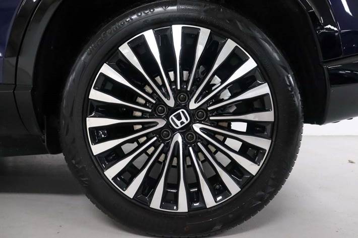 Blå Honda e:Ny1 fra 2024 set udefra