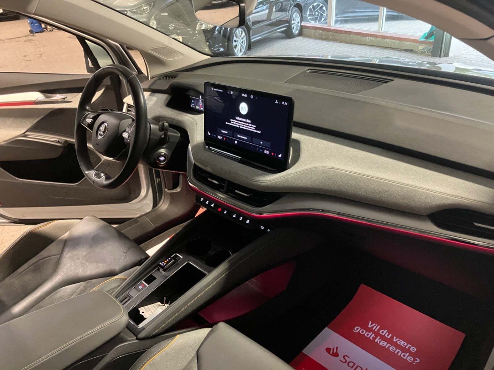 Sølv Skoda Enyaq fra 2023