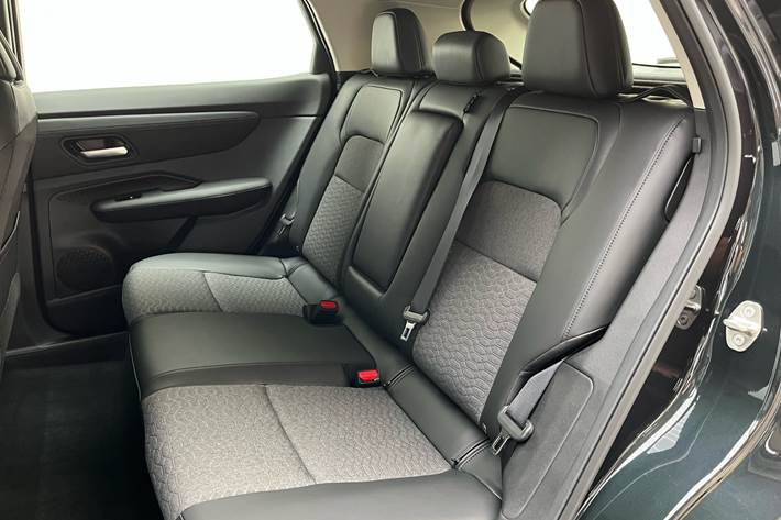 Grå Nissan Ariya fra 2024