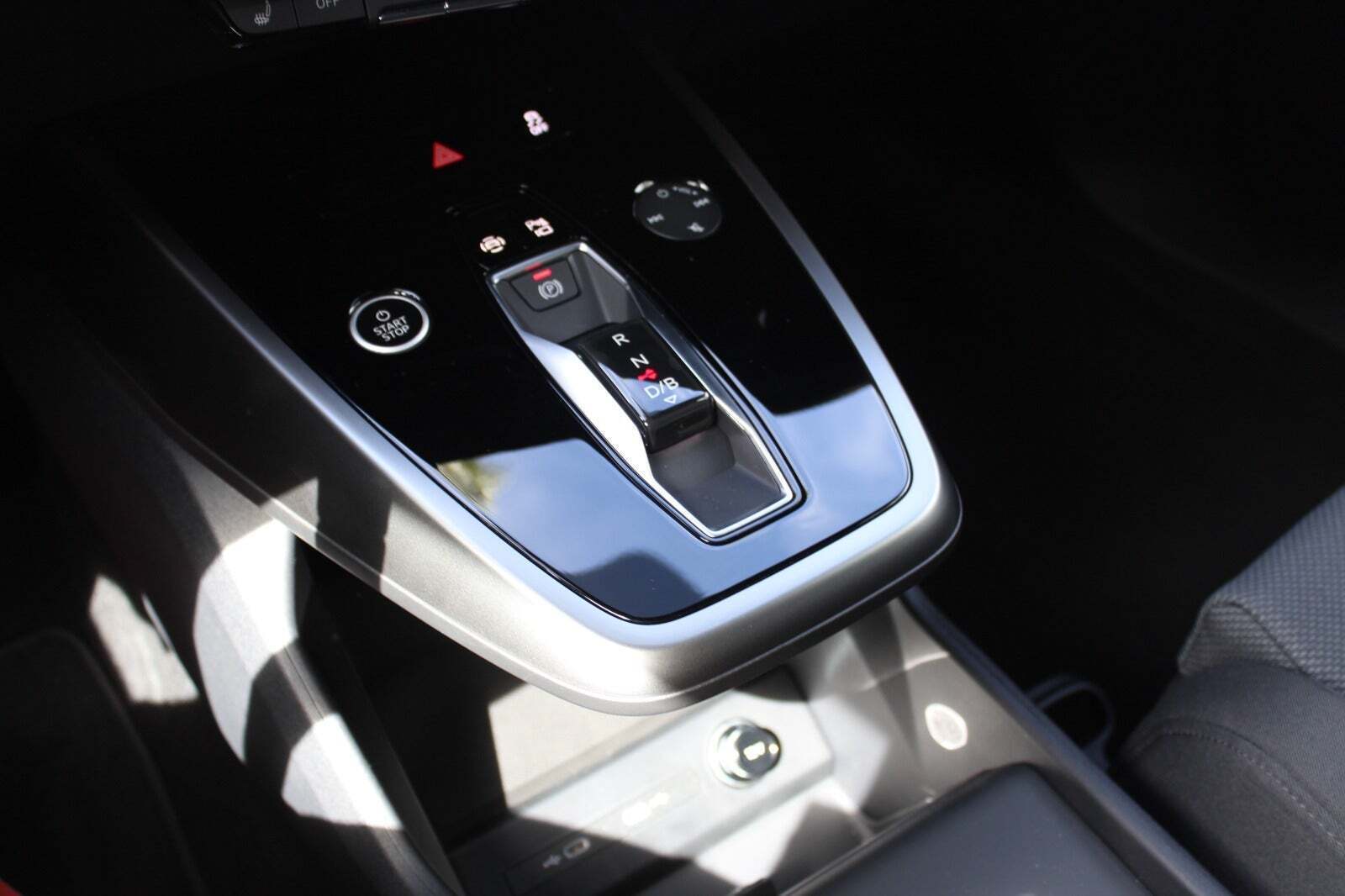 Sort Audi Q4 e-tron fra 2025