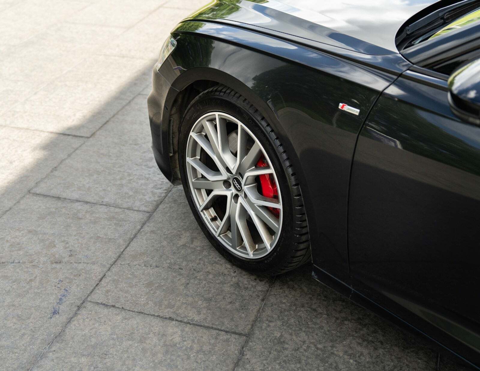 Audi A6 55 TFSi e S-line Avant quattro S-tr.