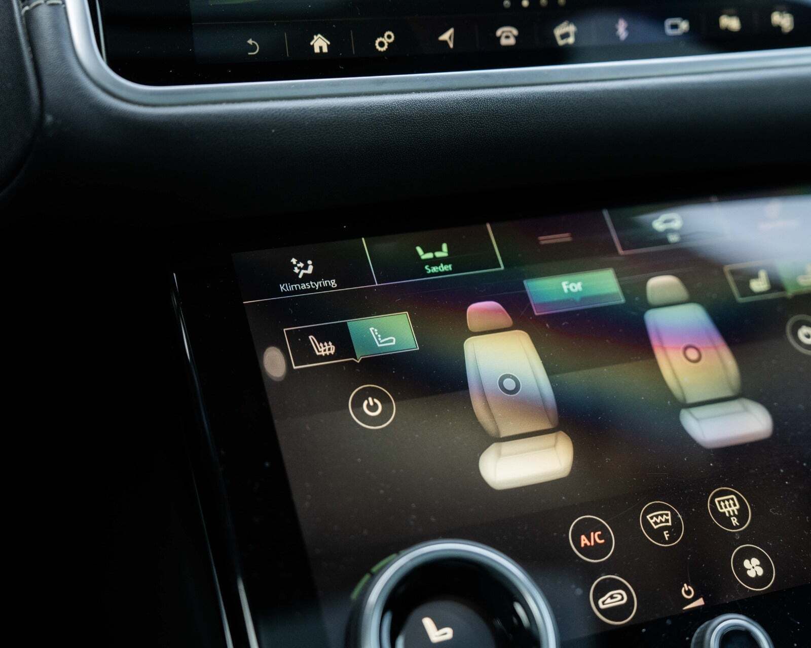 Sort Land Rover Range Rover Velar fra 2018