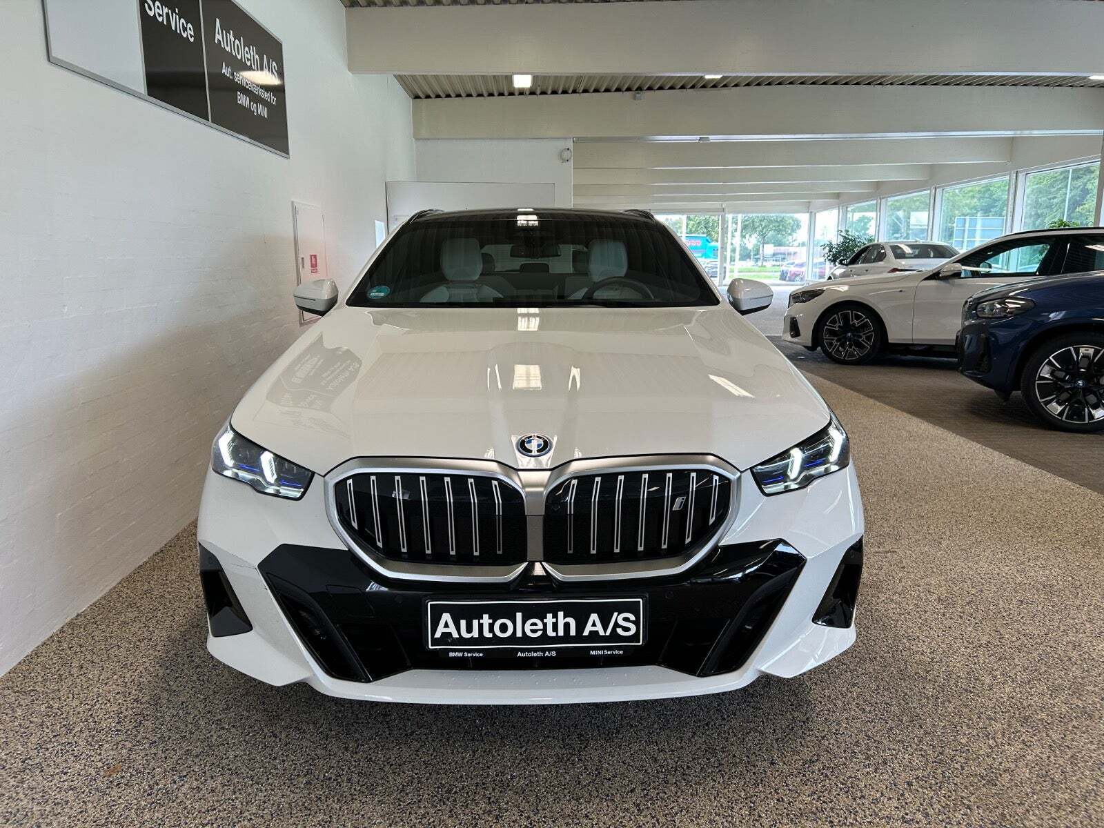 BMW i5 eDrive40 Touring Fully Charged M-Sport