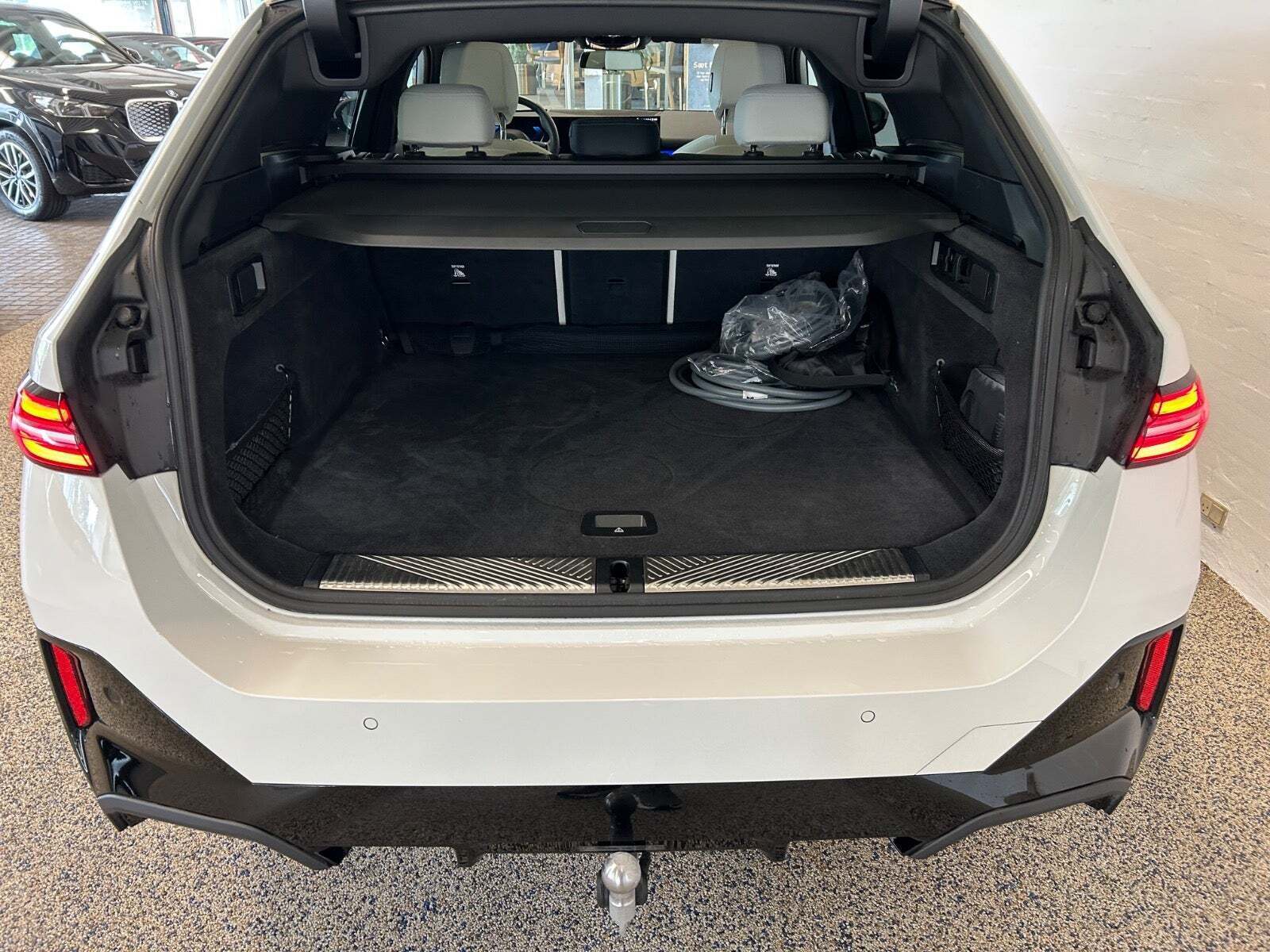 BMW i5 eDrive40 Touring Fully Charged M-Sport