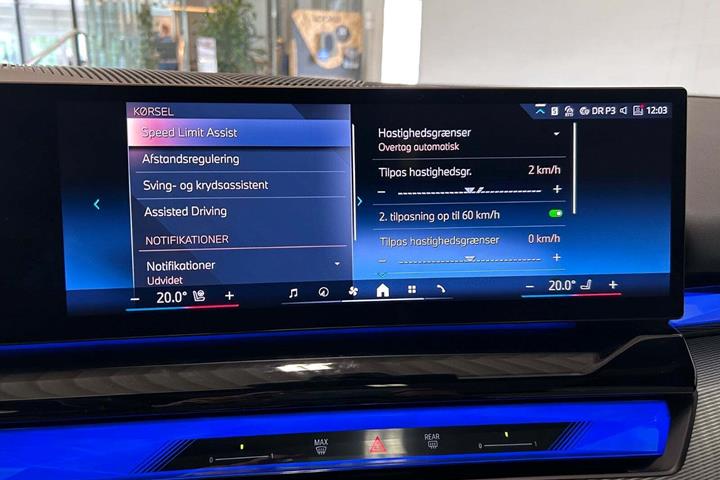 Hvid BMW i5 fra 2024