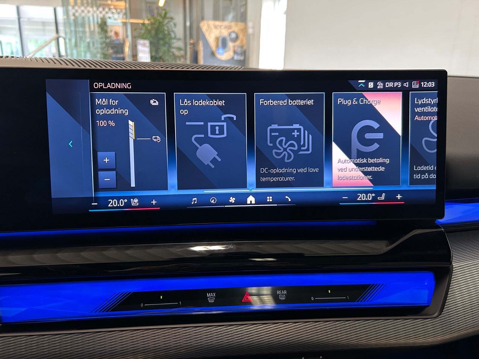 Hvid BMW i5 fra 2024