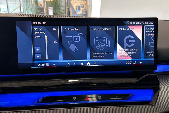 Hvid BMW i5 fra 2024