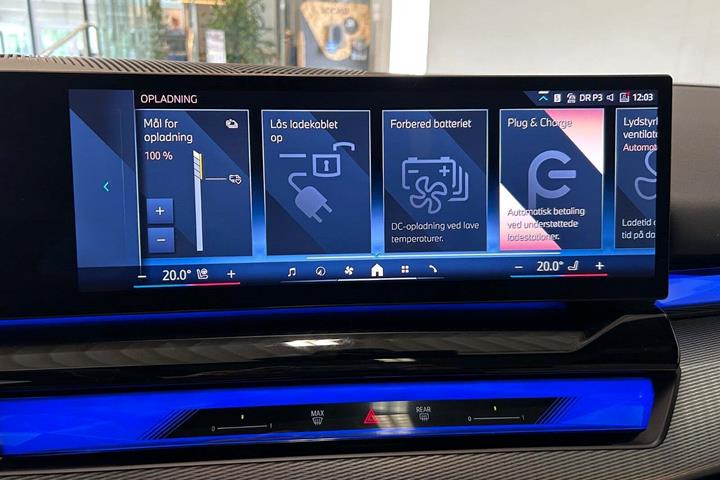 Hvid BMW i5 fra 2024