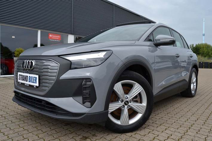 Grå Audi Q4 e-tron fra 2022