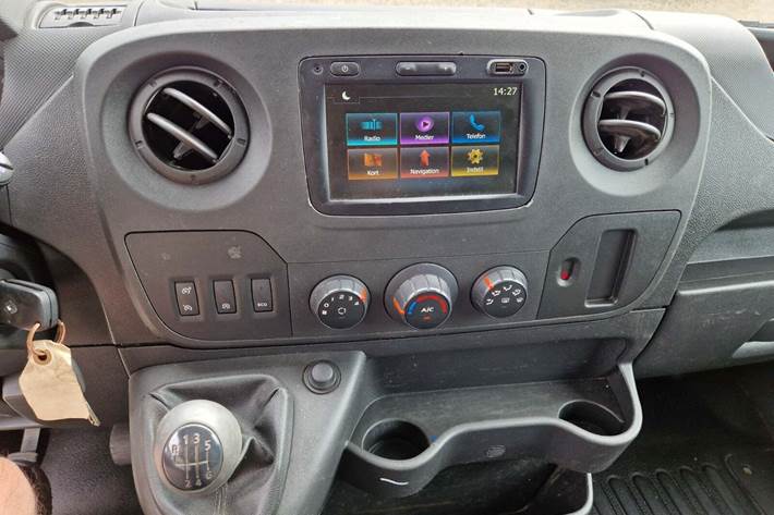 undefined Renault Master III T35 fra 2019 set indefra