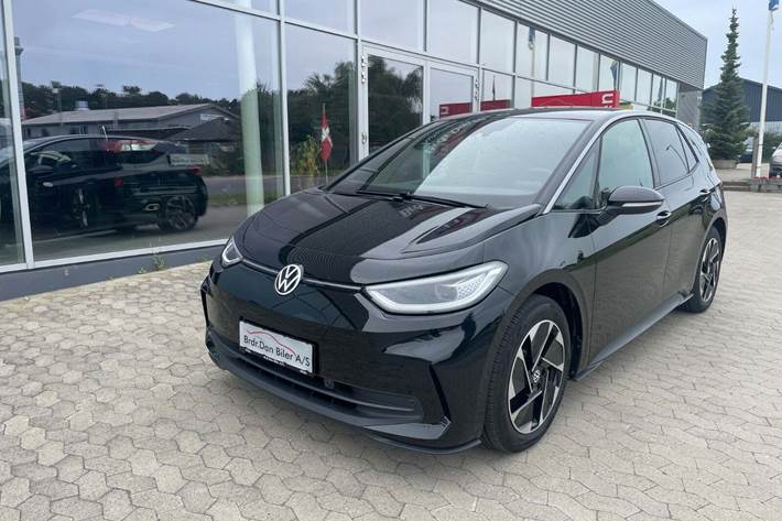 Sort VW ID.3 fra 2024 set udefra