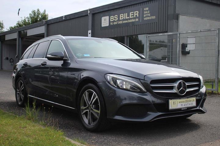 Grå Mercedes C220 fra 2014