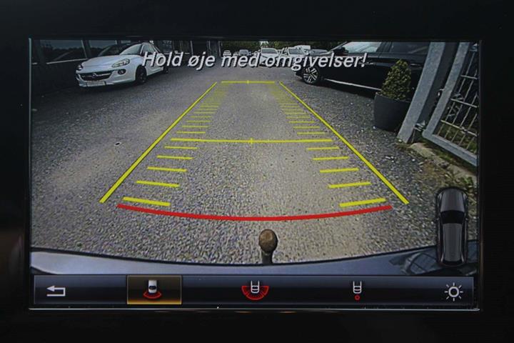 Grå Mercedes C220 fra 2014