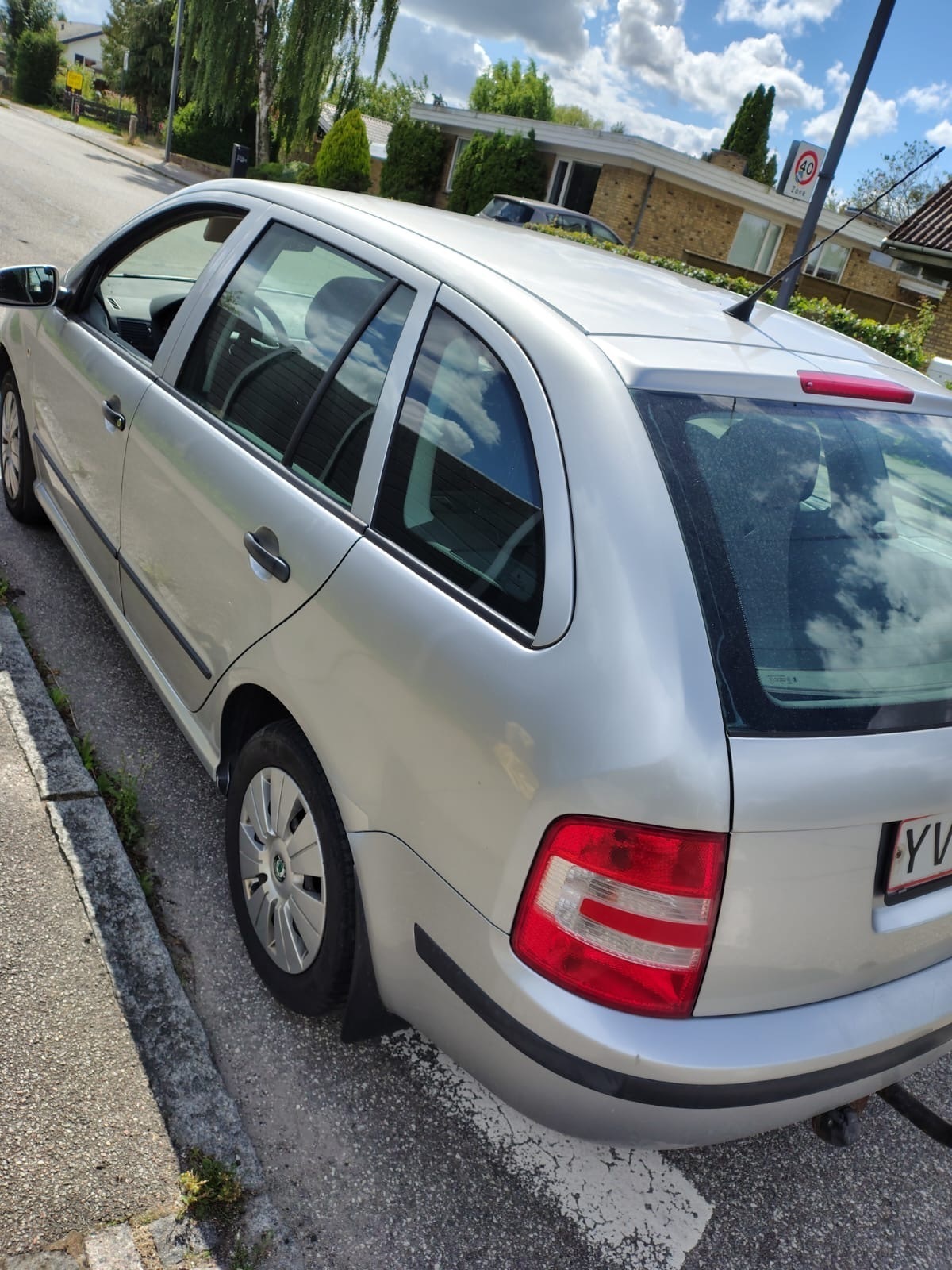 Sølv Skoda Fabia fra 2006