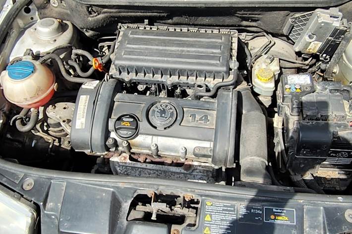 Sølv Skoda Fabia fra 2006