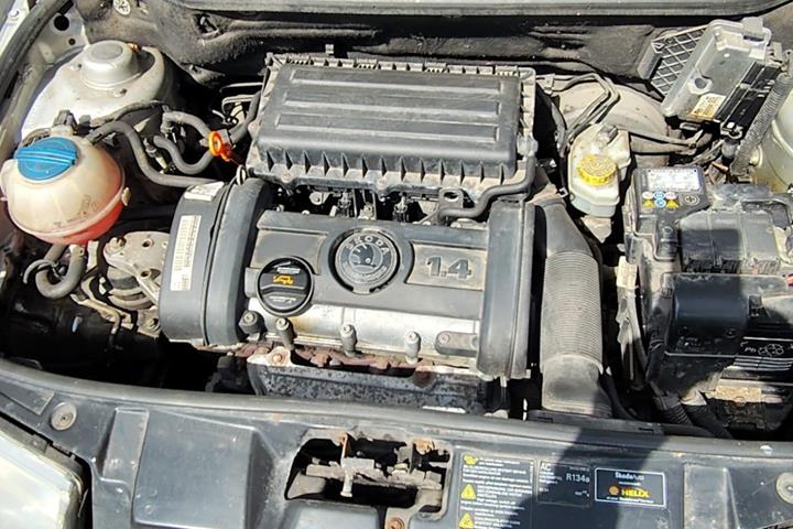Sølv Skoda Fabia fra 2006
