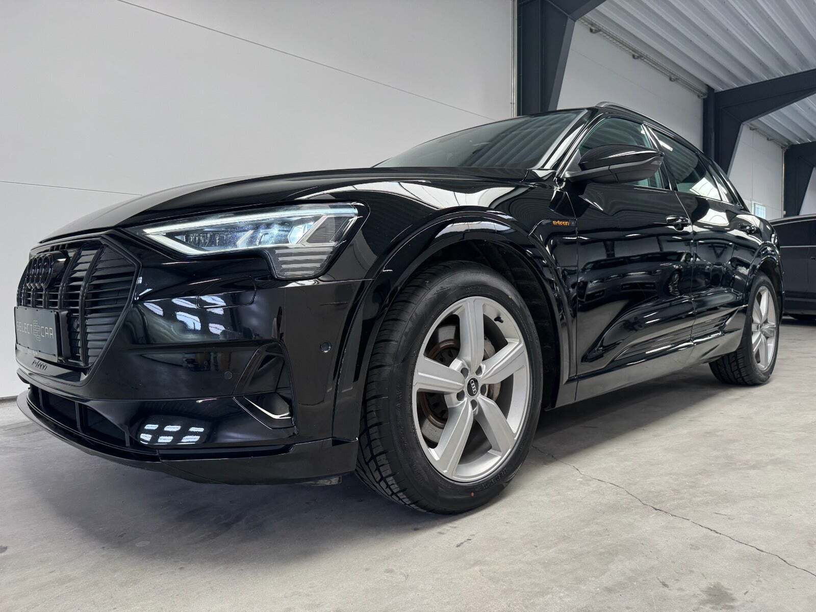 Sort Audi e-tron fra 2022